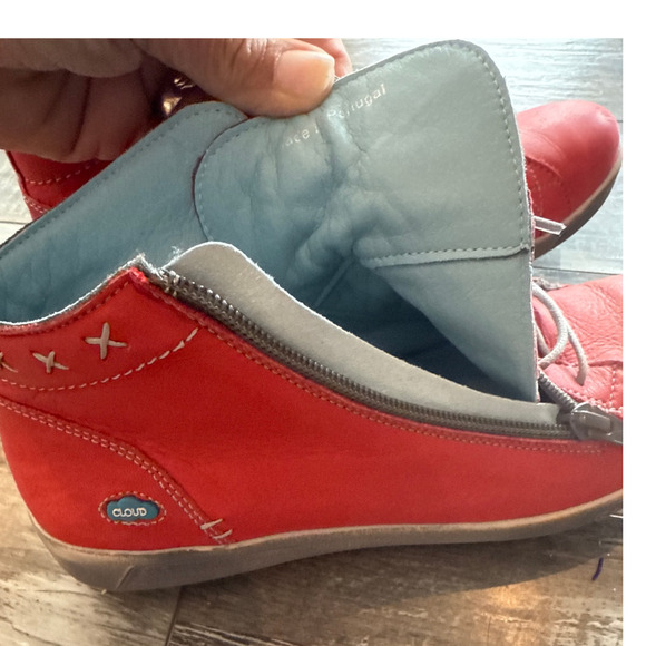 Cloud Aika Womens High Top Sneaker Shoe Red Leather 7.5 Comfort Easy On Side Zip - Picture 6 of 13